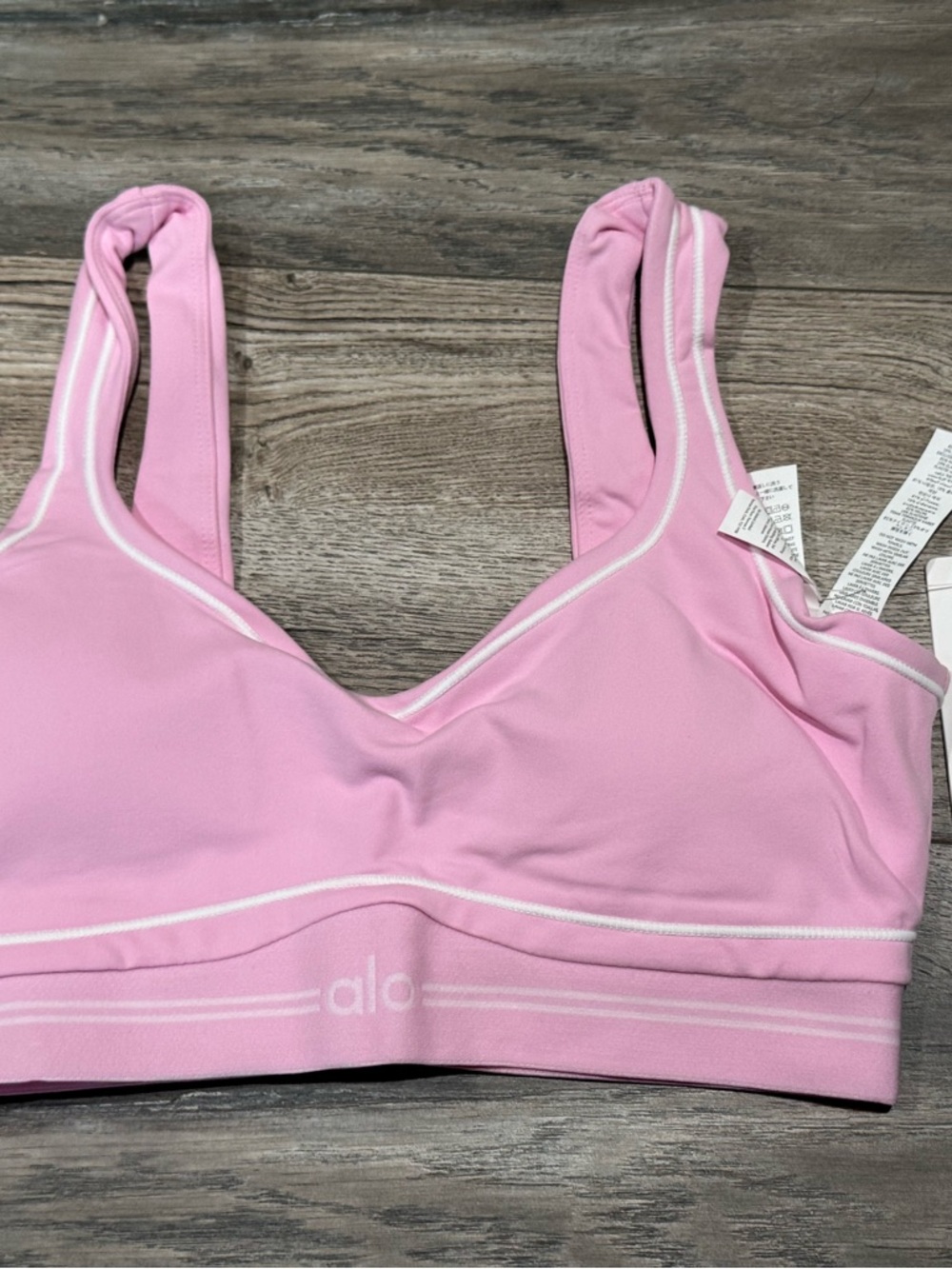 ALO Yoga Candy Heart Pink Logo Sports Bra and Leggings Set - Picture 2 of 3